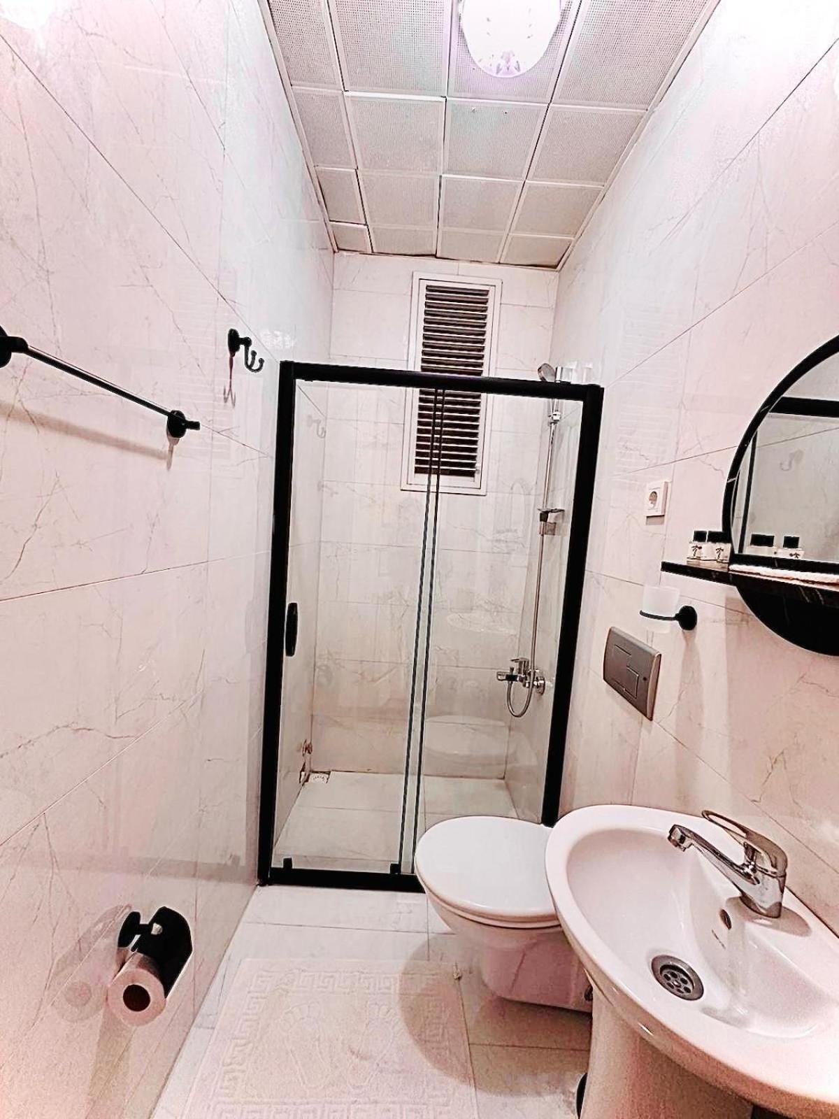 Alhambra Apart Hotel Стамбул Экстерьер фото